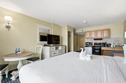 Compass Cove Resort 462
