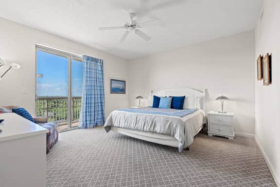 9th-Floor Ocean View Condo, Pool & Hot Tub